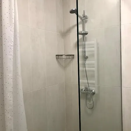 Hotel Assistant On Smart Plaza