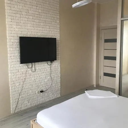 Assistant On Smart Plaza Hotel Kiev
