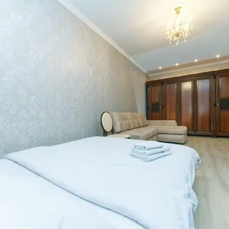 Hotel Assistant On Smart Plaza